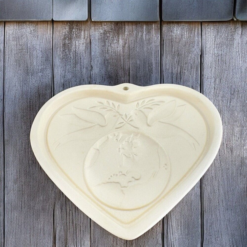 Pampered Chef Peace On Earth Cookie Mold 2002 USA CERAMIC Family Heritage VTG